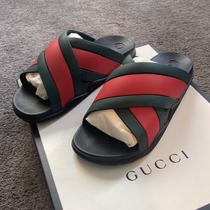 Mens Gucci sandals brand new size 7men ladies 10